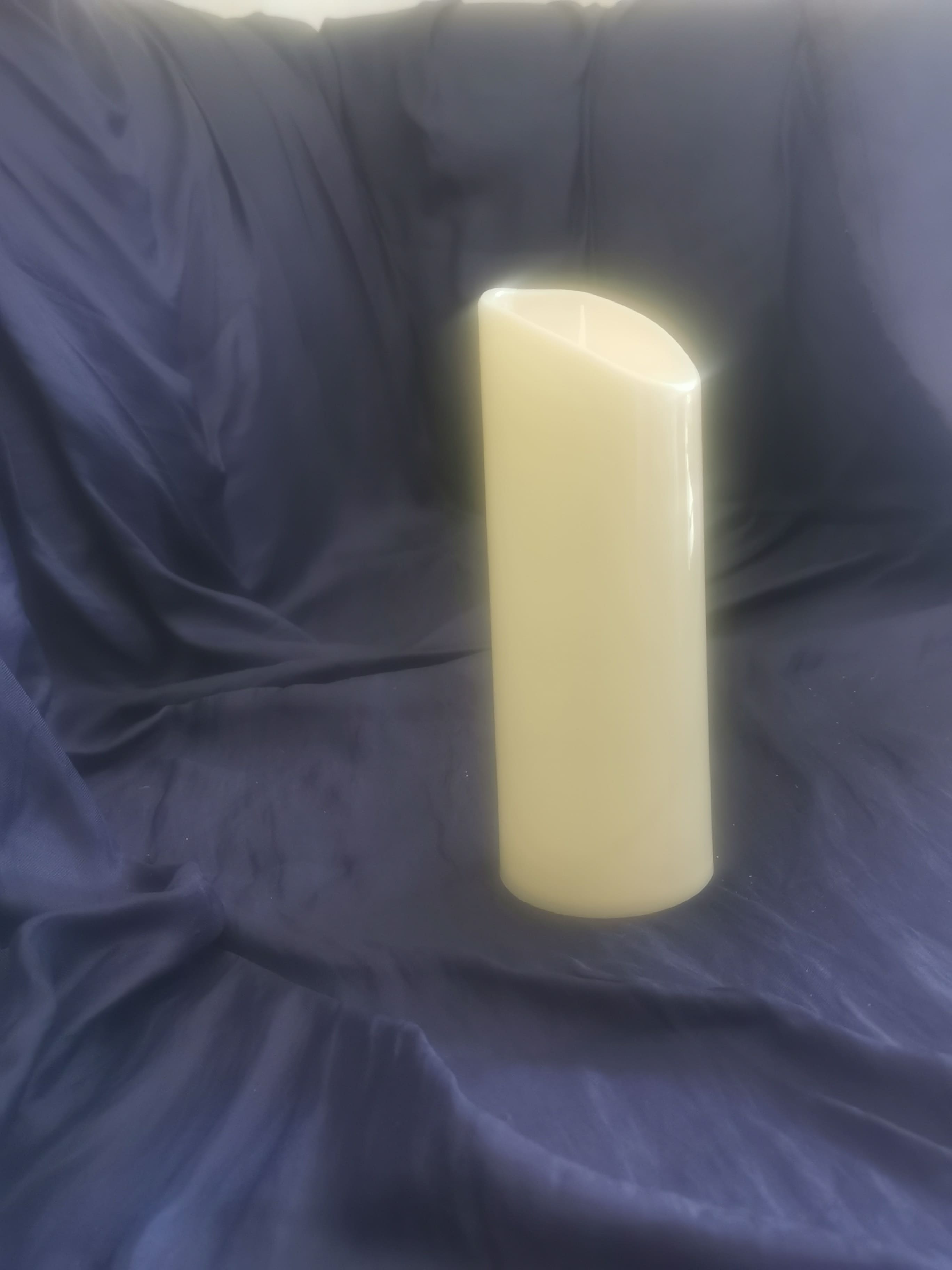 White LED flameless pillar candle