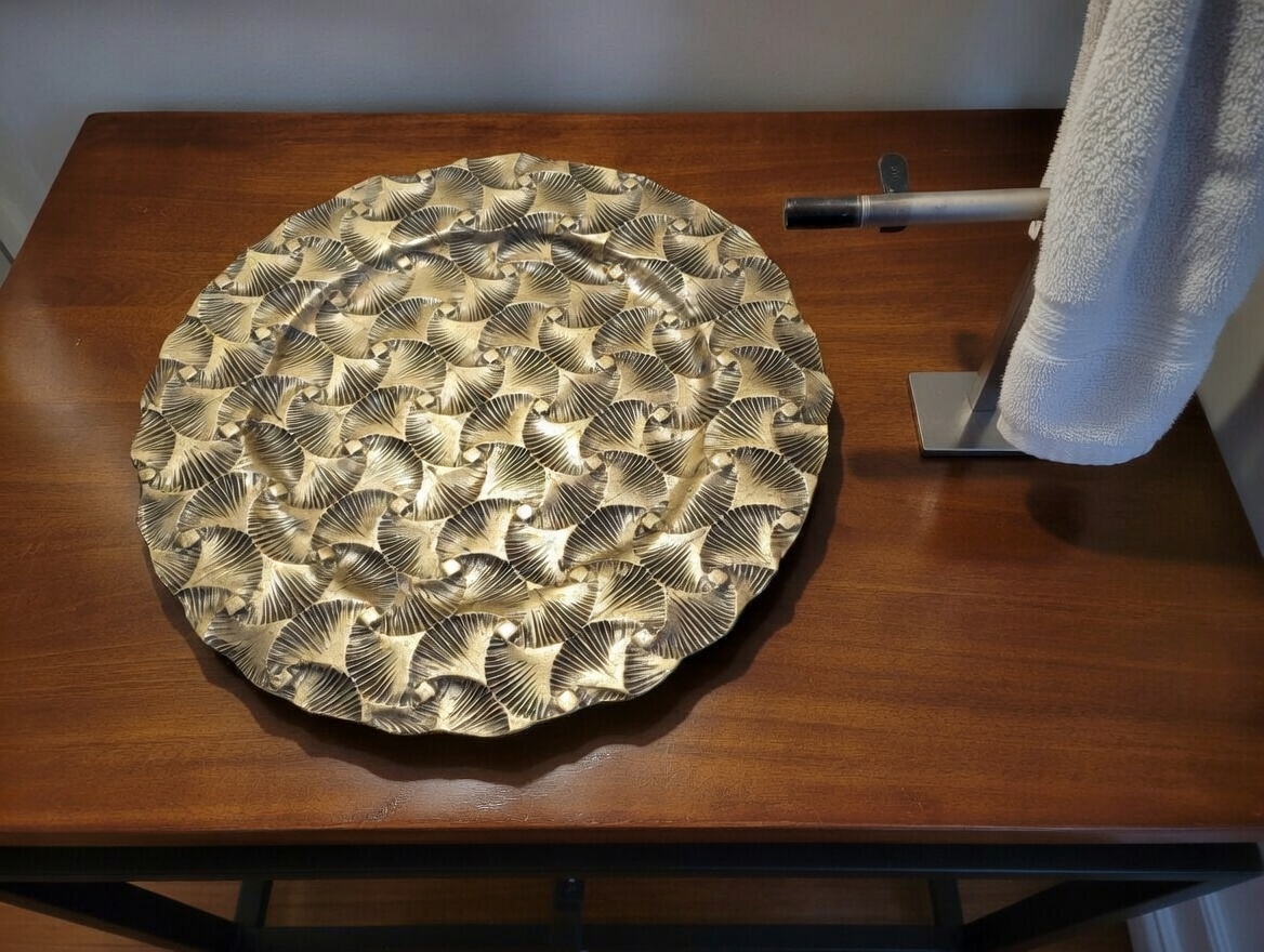 Textured Gold Ginkgo/Leaf Decor